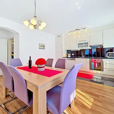 Palma-1 By Interhome *